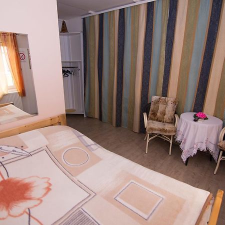 Motel Smek Belgrad Zewnętrze zdjęcie