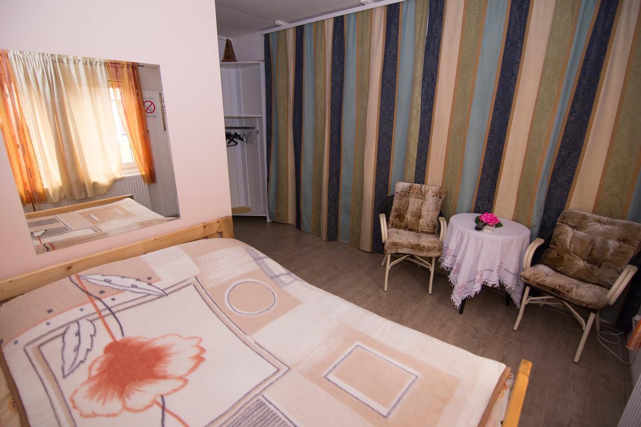 Motel Smek Belgrad Zewnętrze zdjęcie
